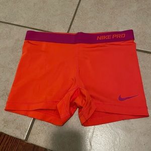 Nike Pro